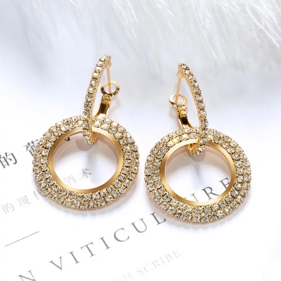 ✨Sparkling 18K Gold Drops✨ - Picture 2 of 5